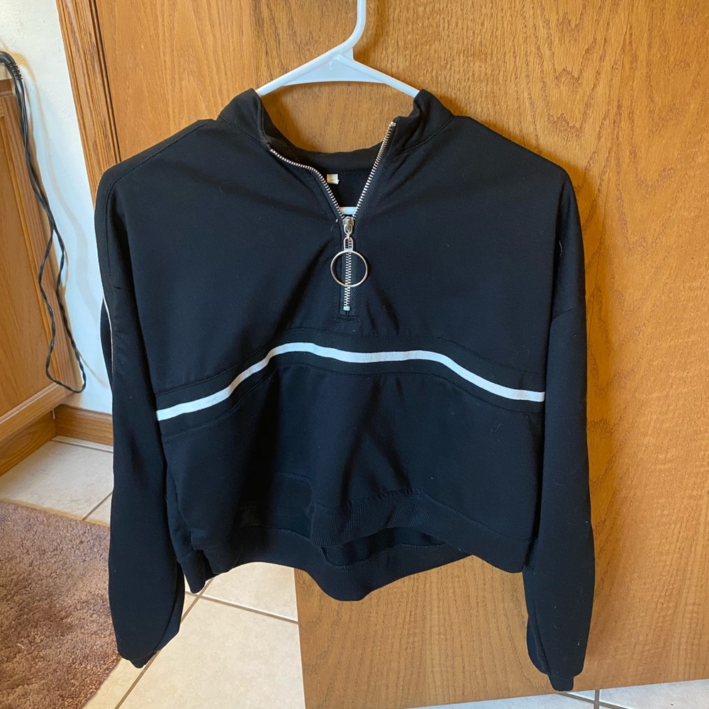 Black w white strip crop top